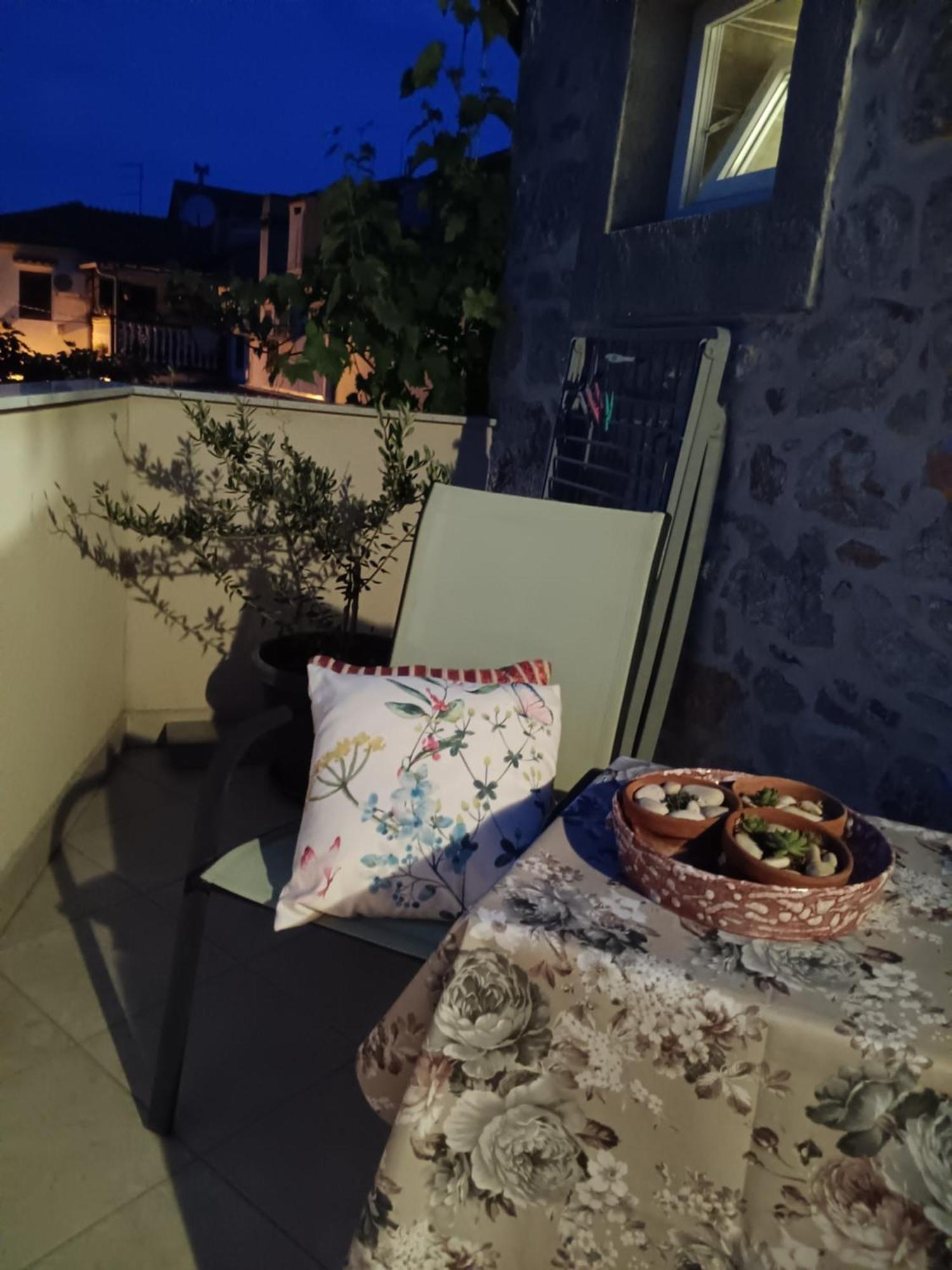 Studio Apartmani Sverko プナト エクステリア 写真
