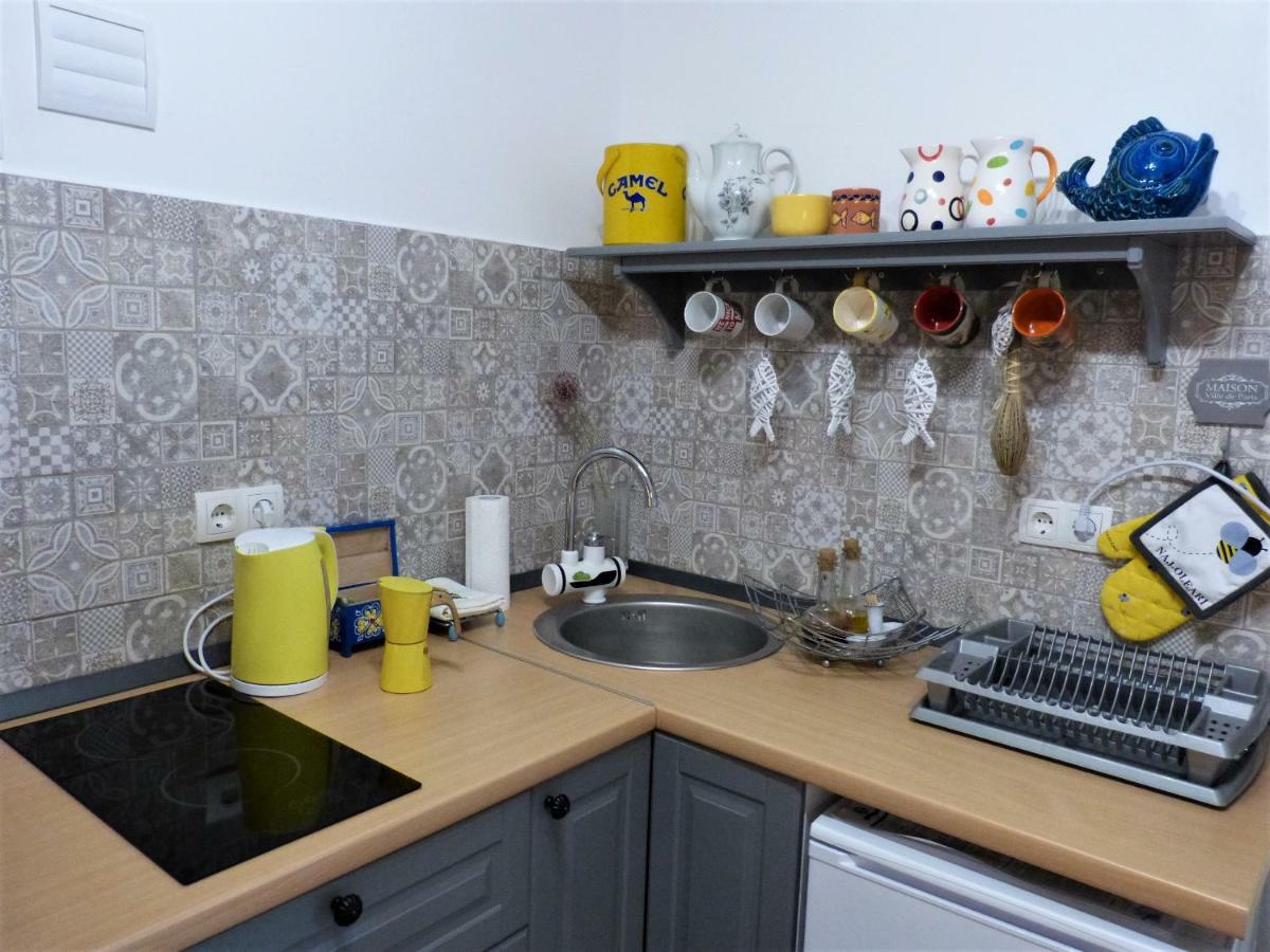 Studio Apartmani Sverko プナト エクステリア 写真