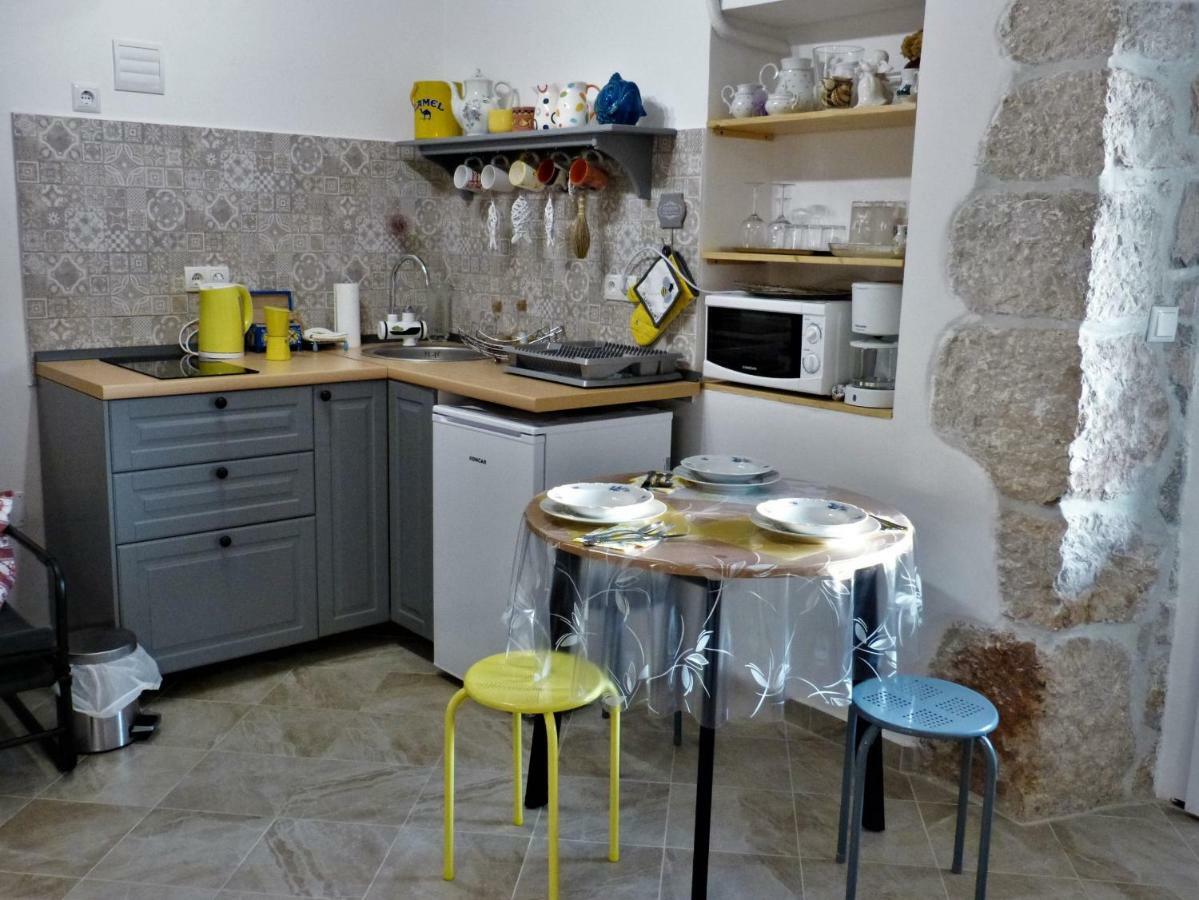 Studio Apartmani Sverko プナト エクステリア 写真