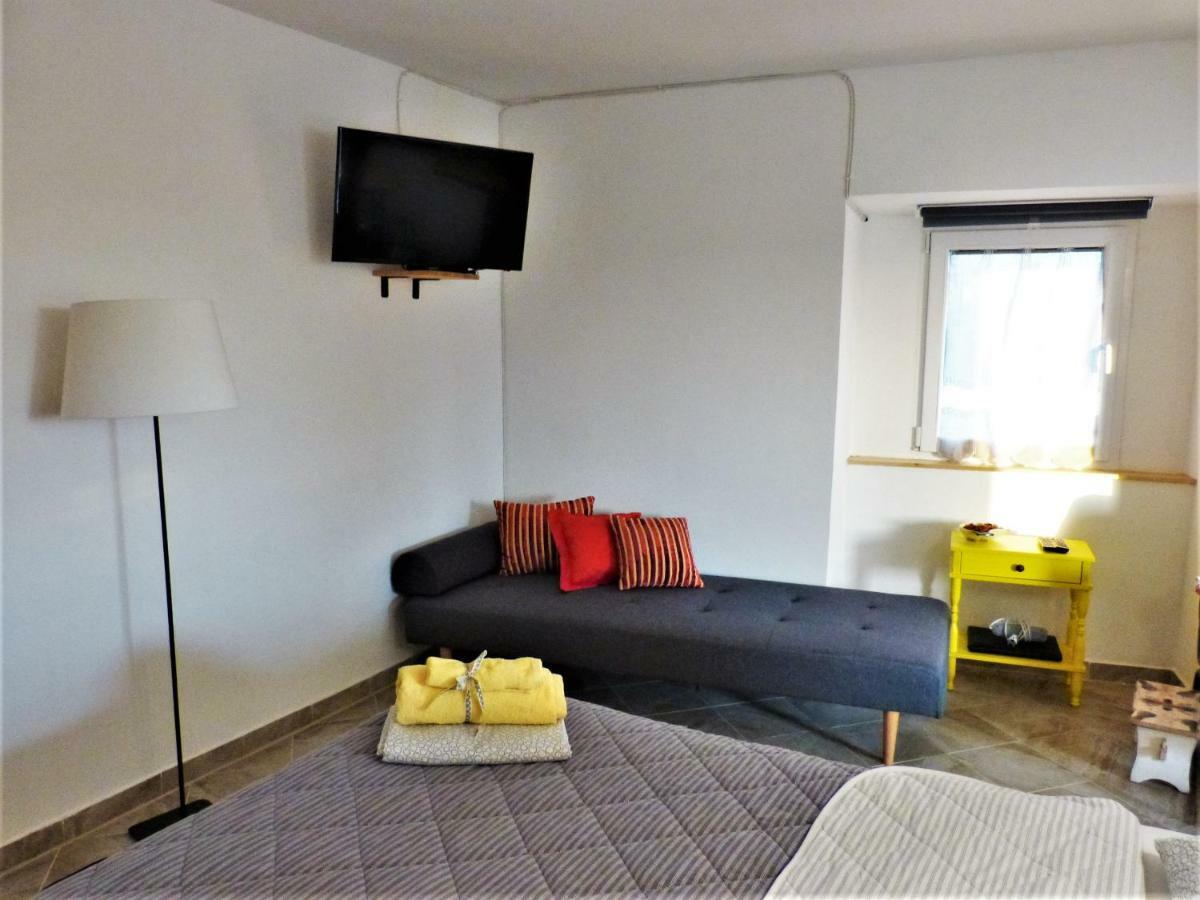 Studio Apartmani Sverko プナト エクステリア 写真