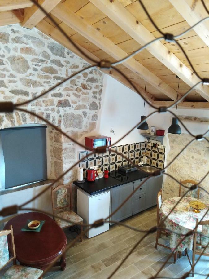 Studio Apartmani Sverko プナト エクステリア 写真